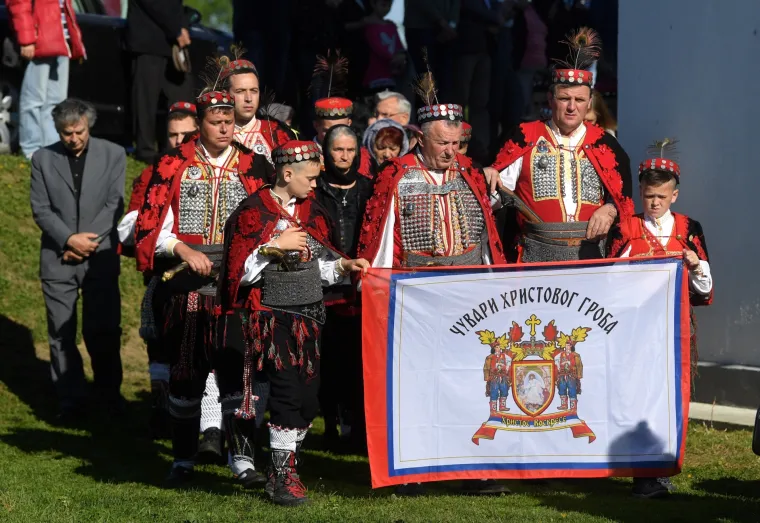 Patrijarh srpski Irinej blagoslovio obnovljeni Hram Svetog proroka Ilije u mjestu Mlaka