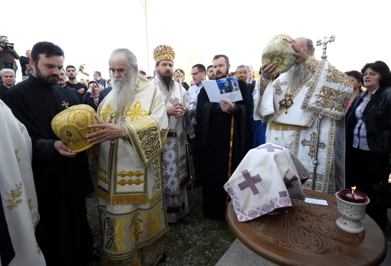 Patrijarh srpski Irinej blagoslovio obnovljeni Hram Svetog proroka Ilije u mjestu Mlaka