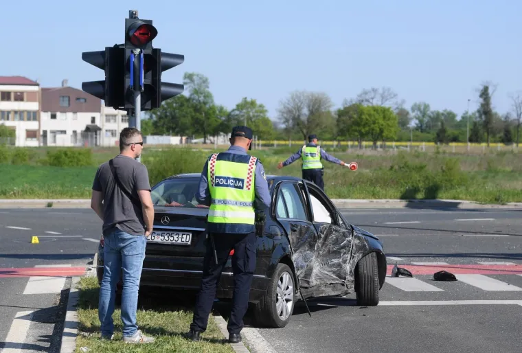 Te&scaron;ka prometna nesreća u Velikoj Gorici: jedna osoba poginula, četiri ozlijeđene