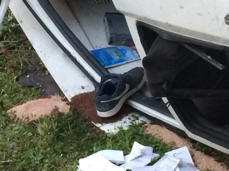 Mladići koji su sudjelovali u nesreći stari su 23, 24 i 29 godina, a prema svemu sudeći, bili su alkoholizirani, a jedan je u krvi imao i 3,3 promila alkohola, drugi 2,3 a treći 2,9 promila.