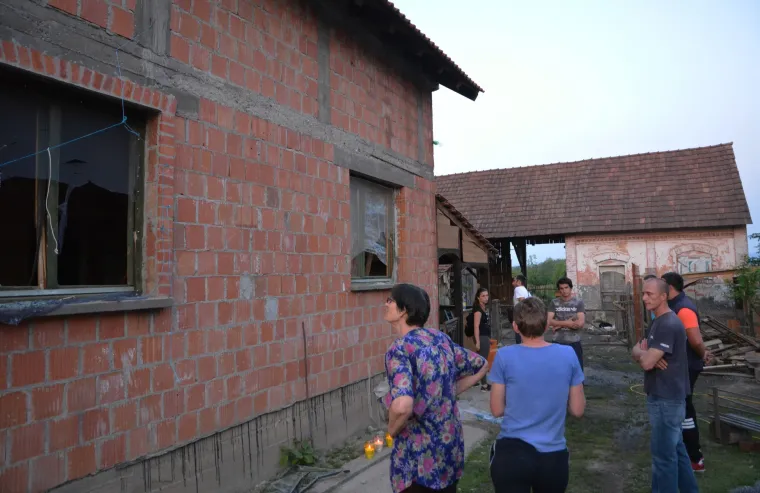 Užas kod Lipika: majka sedmero djece ubijena i zapaljena u kući, ubojica uhićen, skrivao se po &scaron;umi