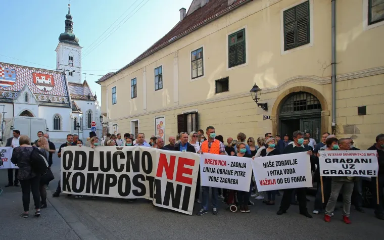 U Zagrebu održan prosvjed uoči sjednice Gradske skup&scaron;tine zbog spornog plana gospodarenja otpadom