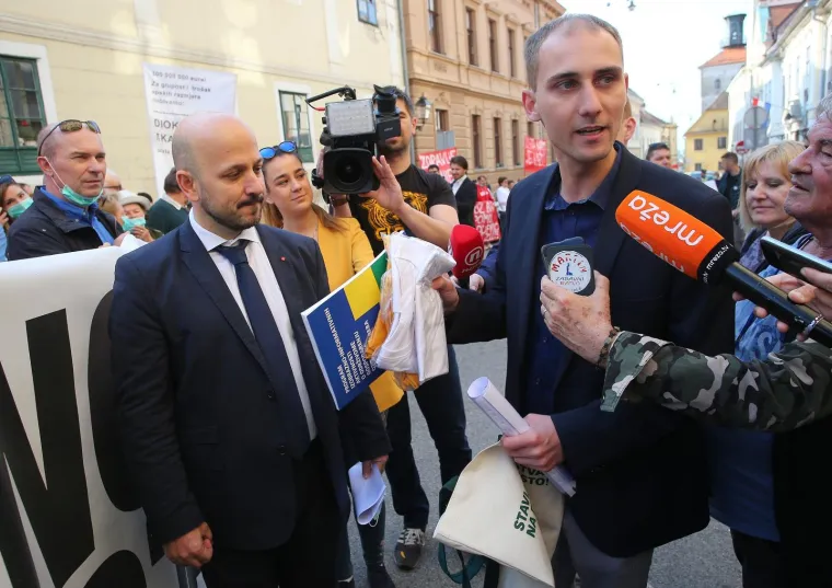 U Zagrebu održan prosvjed uoči sjednice Gradske skup&scaron;tine zbog spornog plana gospodarenja otpadom