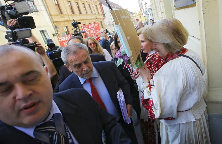 U Zagrebu održan prosvjed uoči sjednice Gradske skup&scaron;tine zbog spornog plana gospodarenja otpadom