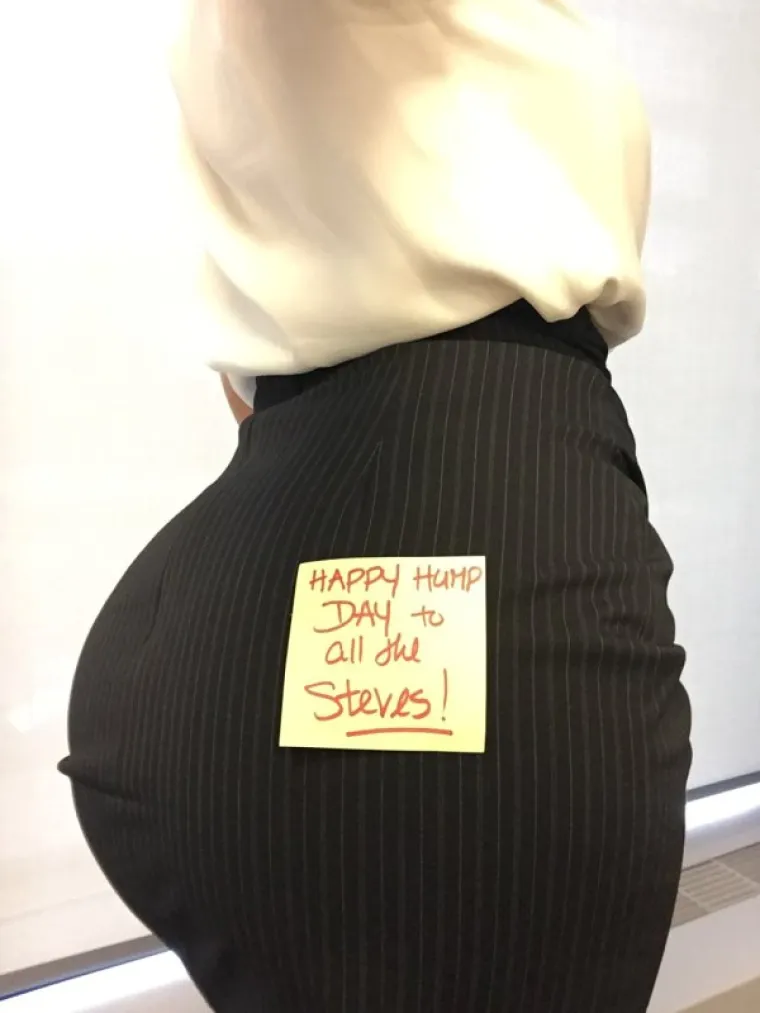 STIGLO SUNCE PA SE KOLEGICE MALO OPUSTILE: Dodu&scaron;e, ni +40 ne bi opravdao ovakav dress code