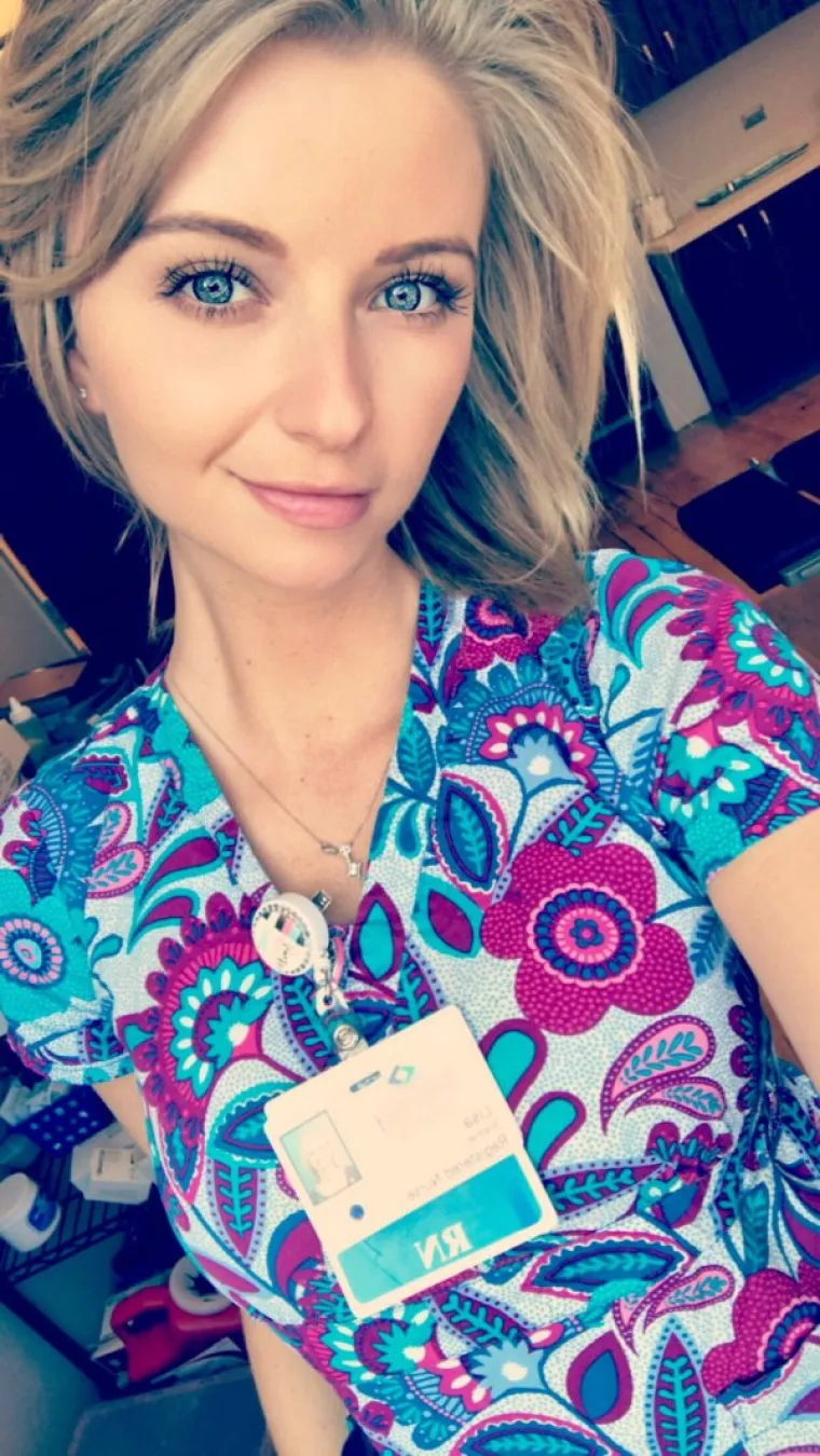 STIGLO SUNCE PA SE KOLEGICE MALO OPUSTILE: Dodu&scaron;e, ni +40 ne bi opravdao ovakav dress code