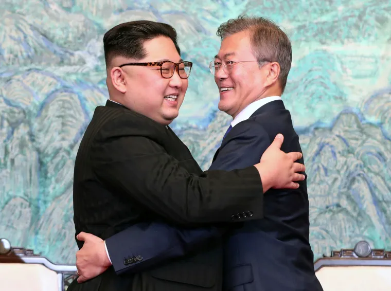 Povijesni trenutak prelaska linije razdvajanja dviju Koreja obilježilo i Kimovo osiguranje