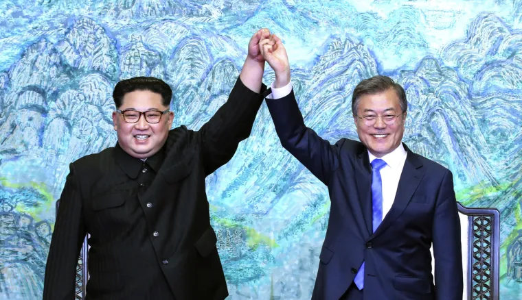 Povijesni trenutak prelaska linije razdvajanja dviju Koreja obilježilo i Kimovo osiguranje