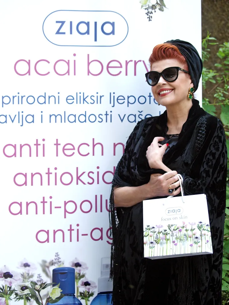 Mia Begović