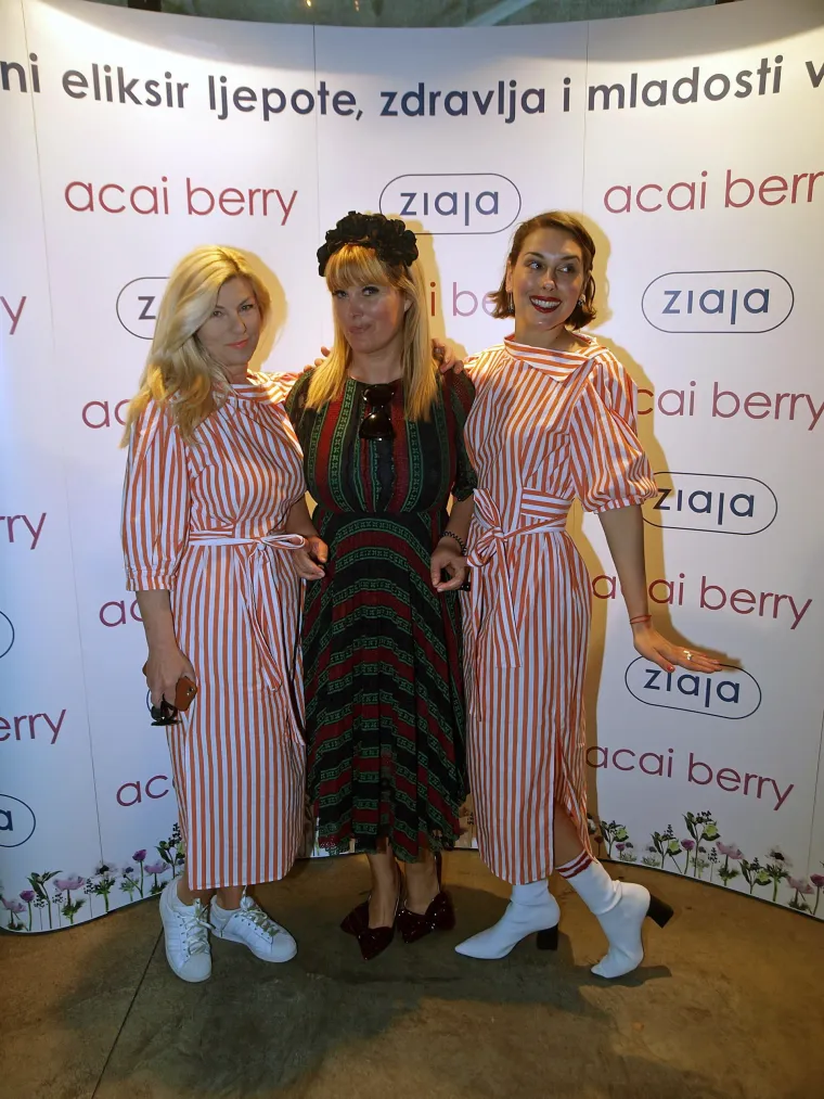 RENATA SOPEK POKAZALA NOGE, A LUCIJA LUGOMER LJUBIMCA: Zaručena Lana ne skida osmijeh s lica