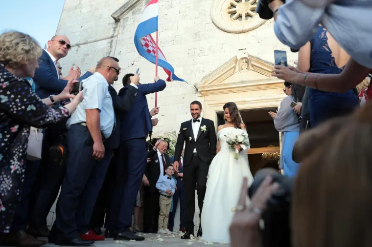 MARIN ČILIĆ REKAO 'DA' SVOJOJ LIJEPOJ KRISTINI: Na vjenčanje godine u Cavtatu stigle brojne poznate face