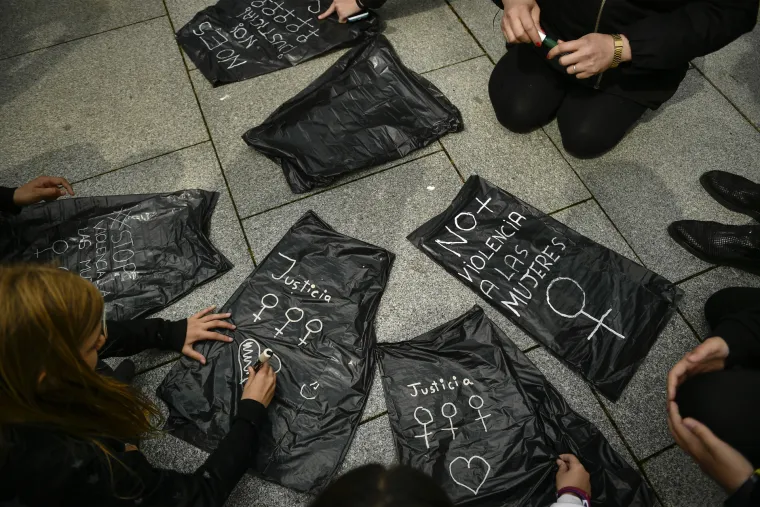 Opsadno stanje u &Scaron;panjolskoj: 'To nije spolno zlostavljanje, to je silovanje!'