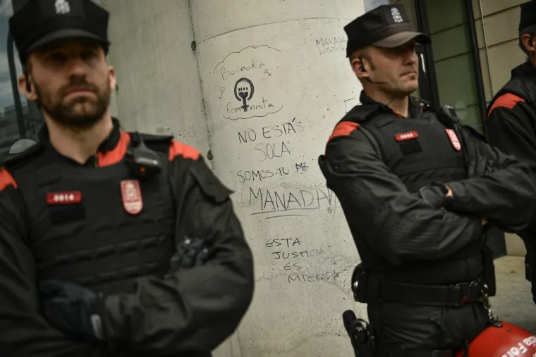 Opsadno stanje u &Scaron;panjolskoj: 'To nije spolno zlostavljanje, to je silovanje!'