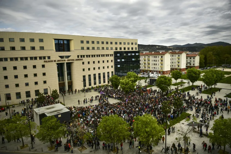 Opsadno stanje u &Scaron;panjolskoj: 'To nije spolno zlostavljanje, to je silovanje!'