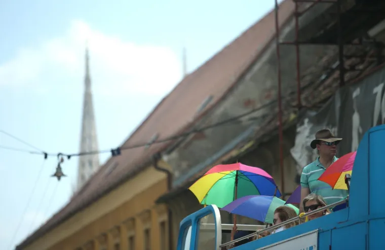 &Scaron;areni ki&scaron;obrani plijenili poglede: sunčani dan izmamio mnoge građane u sredi&scaron;te Zagreba