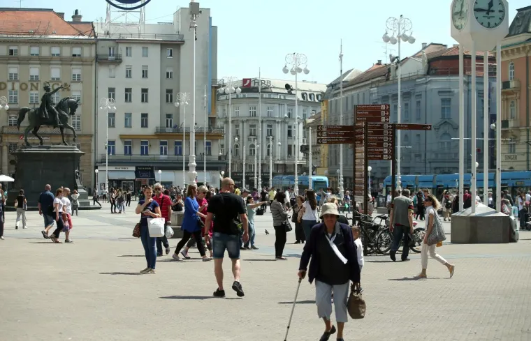 &Scaron;areni ki&scaron;obrani plijenili poglede: sunčani dan izmamio mnoge građane u sredi&scaron;te Zagreba