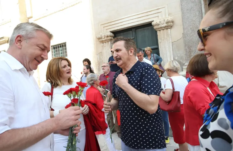 Splitski SDP proslavio Praznik rada uz petokraku i taktove internacionale