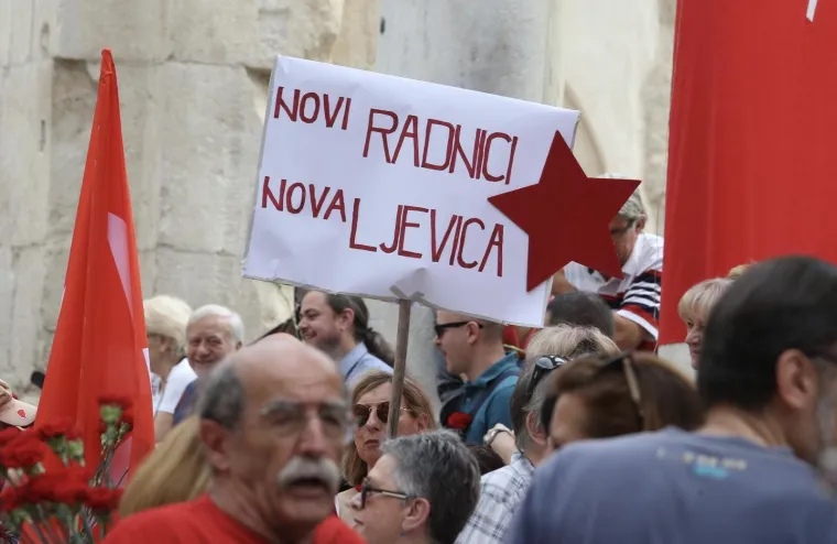 Splitski SDP proslavio Praznik rada uz petokraku i taktove internacionale