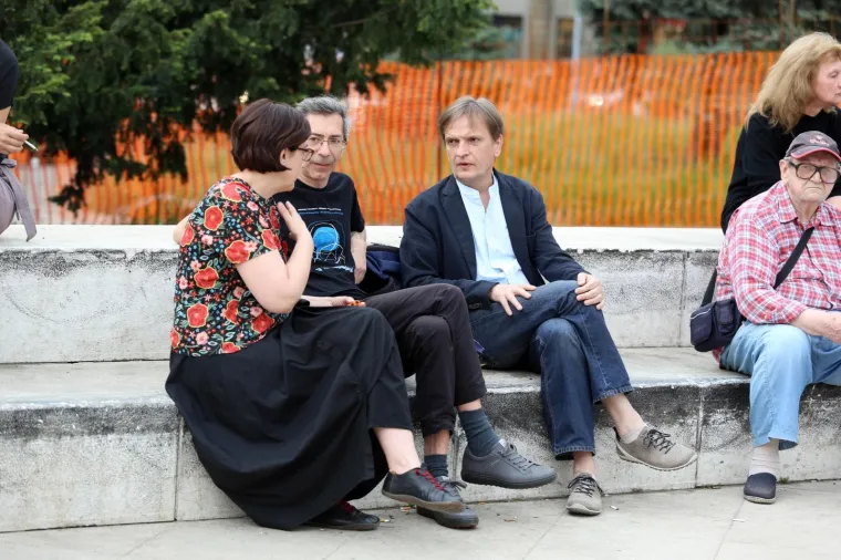 Inicijativa 'Vratite magnoliju' organizirala prosvjedno druženje na Trgu žrtava fa&scaron;izma