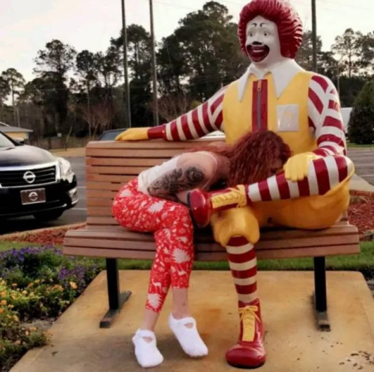 MAME SU IH UČILE DA SE CURICE NE PONA&Scaron;AJU TAKO: One uzele sudbinu u svoje ruke i dokazale suprotno