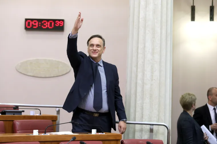 Ni&scaron;ta novo: gostiju u Saboru skupilo se vi&scaron;e nego saborskih zastupnika