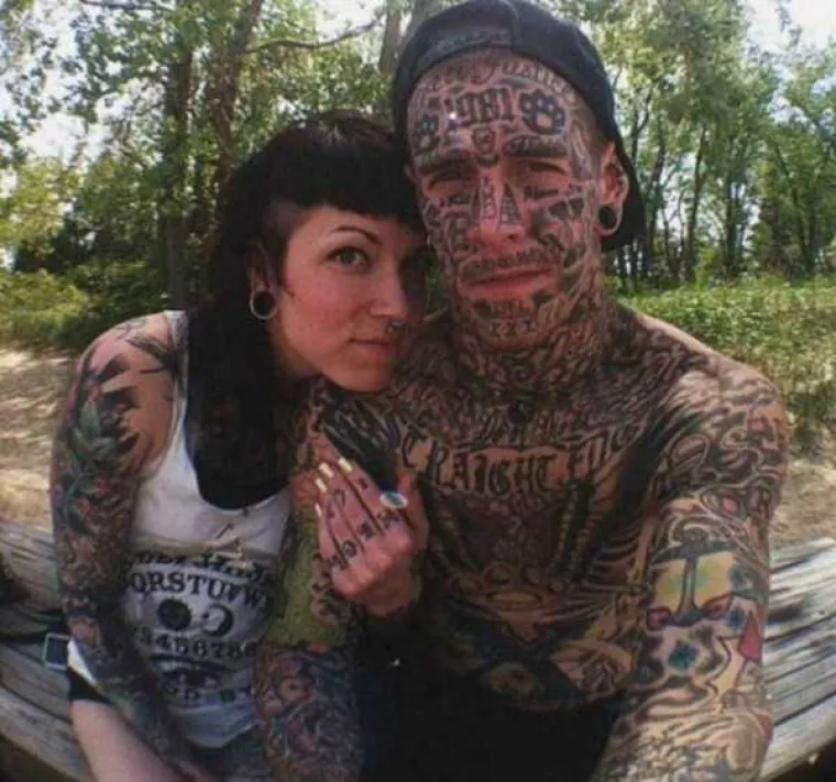 UGRADILI SI ROGOVE I IZBU&Scaron;ILI DO NEPREPOZNATLJIVOSTI: Iskoristili sva moguća sredstva da promijene svoje tijelo