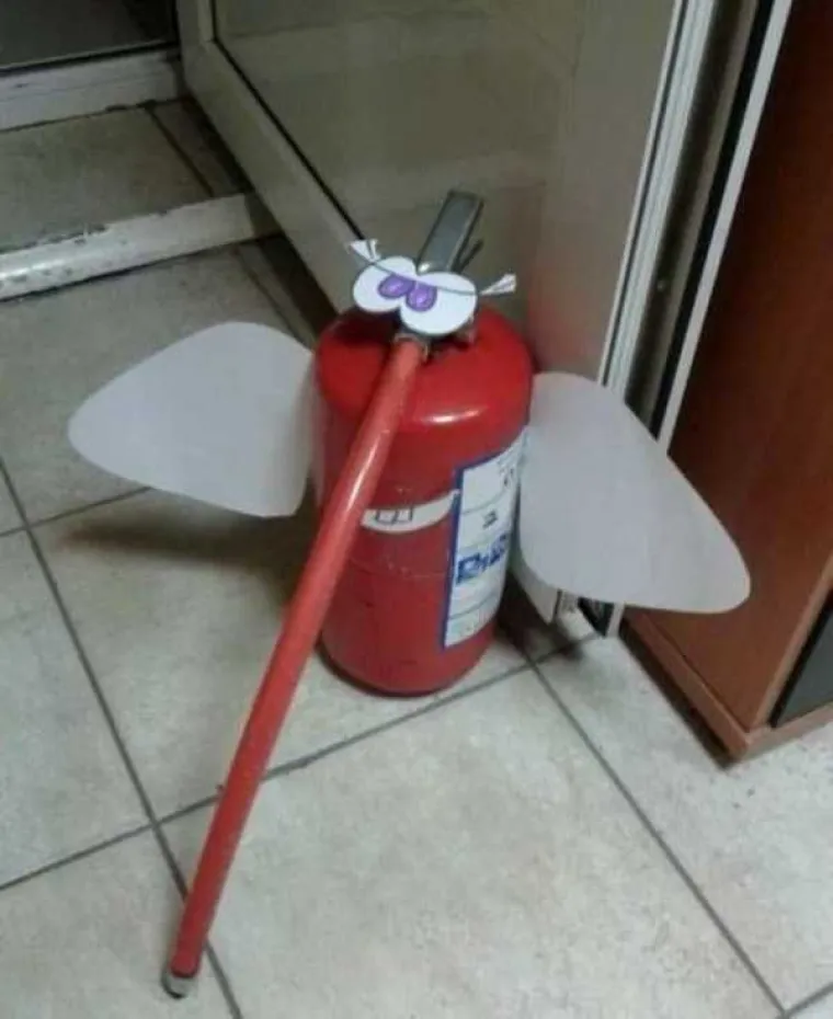 RUSKE ULICE OPET PREPLAVILA POPLAVA BIZARNOSTI: Ne&scaron;to nije u redu s njima ili je ostatak svijeta prolupao?