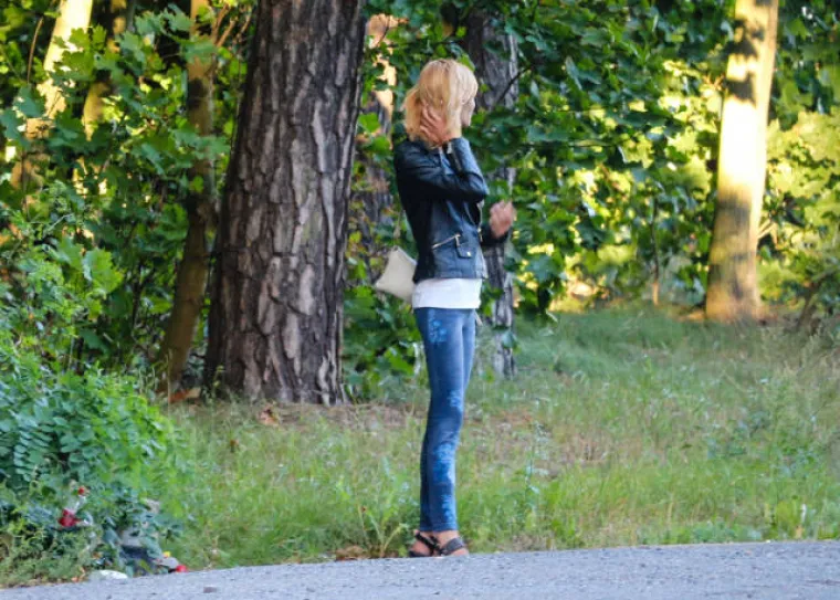 Iako ne nose uniformu, vrlo je lako pogoditi kojim se zanimanjem bave žene iz galerije. One dolaze sa svih krajeva zemlje, a bave se najstarijim zanatom na svijetu. Zašto ih je tako lako prepoznati, pogledajte u nastavku.