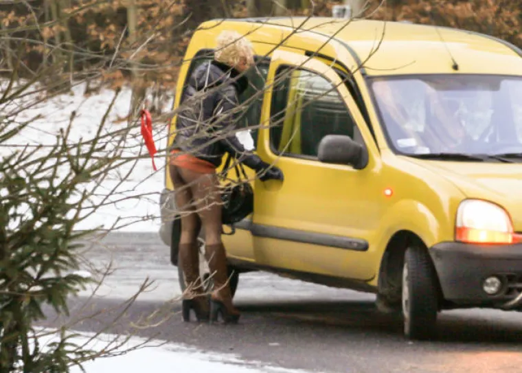 MOŽETE LI POGODITI KOJIM SE STARIM ZANATOM BAVE? Bilo da su na suncu ili na snijegu, njihova 'uniforma' je postojana
