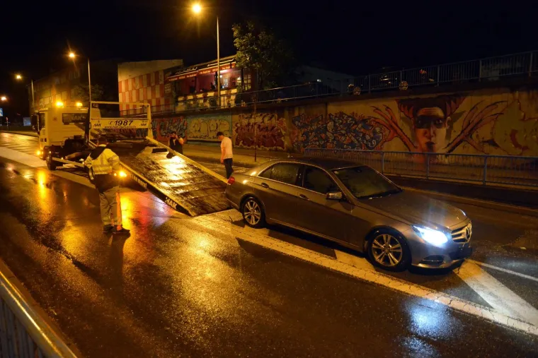 Nevrijeme s obilnom ki&scaron;om poplavilo podvožnjak u Slavonskom Brodu