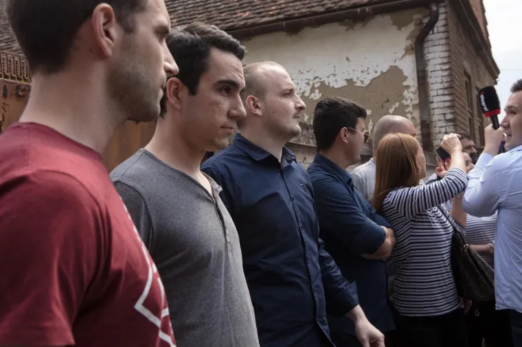 &Scaron;e&scaron;elj zaustavljen na ulazu u Hrtkovce: govor održao u selu Jarak