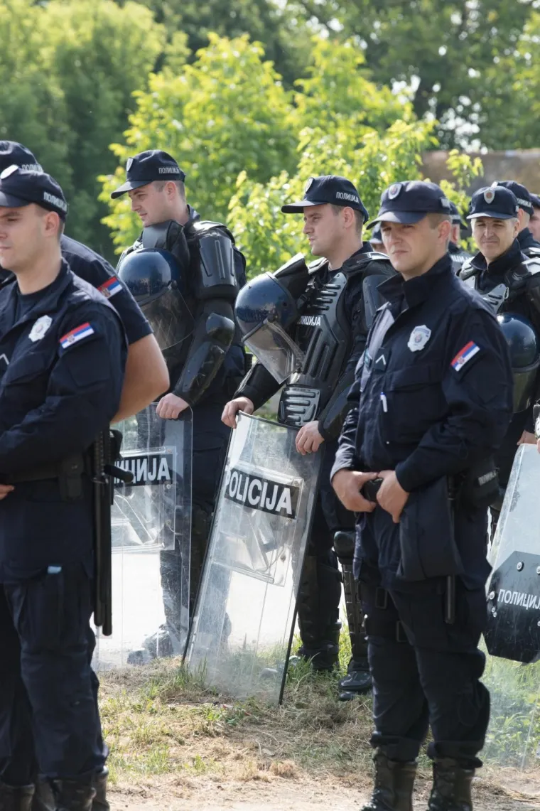 &Scaron;e&scaron;elj zaustavljen na ulazu u Hrtkovce: govor održao u selu Jarak