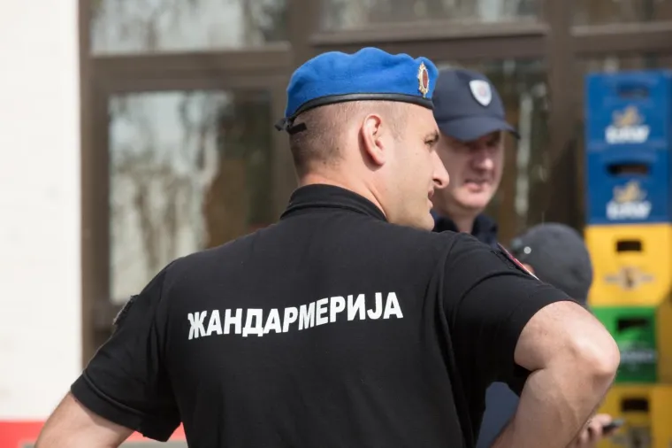 &Scaron;e&scaron;elj zaustavljen na ulazu u Hrtkovce: govor održao u selu Jarak