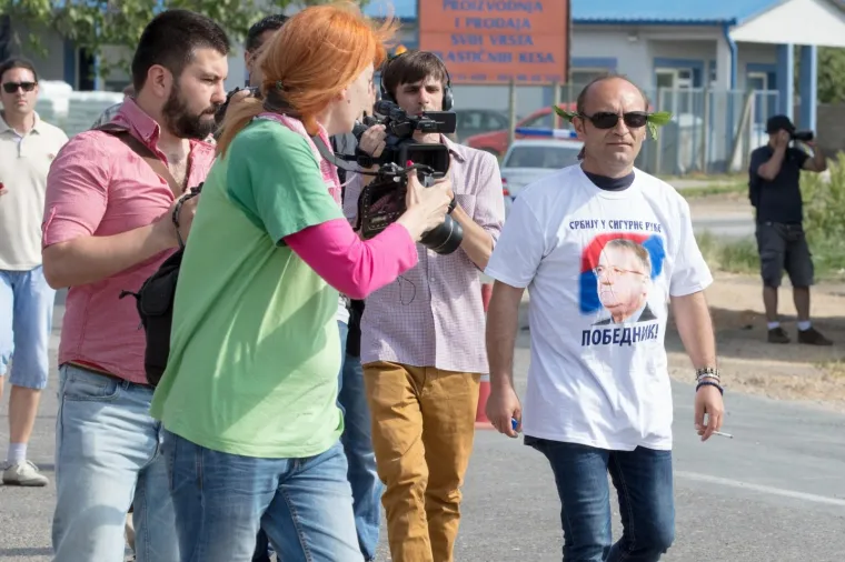 &Scaron;e&scaron;elj zaustavljen na ulazu u Hrtkovce: govor održao u selu Jarak