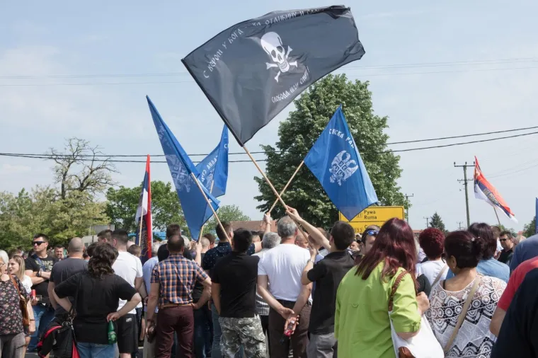 &Scaron;e&scaron;elj zaustavljen na ulazu u Hrtkovce: govor održao u selu Jarak