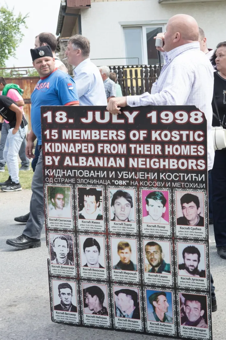 &Scaron;e&scaron;elj zaustavljen na ulazu u Hrtkovce: govor održao u selu Jarak