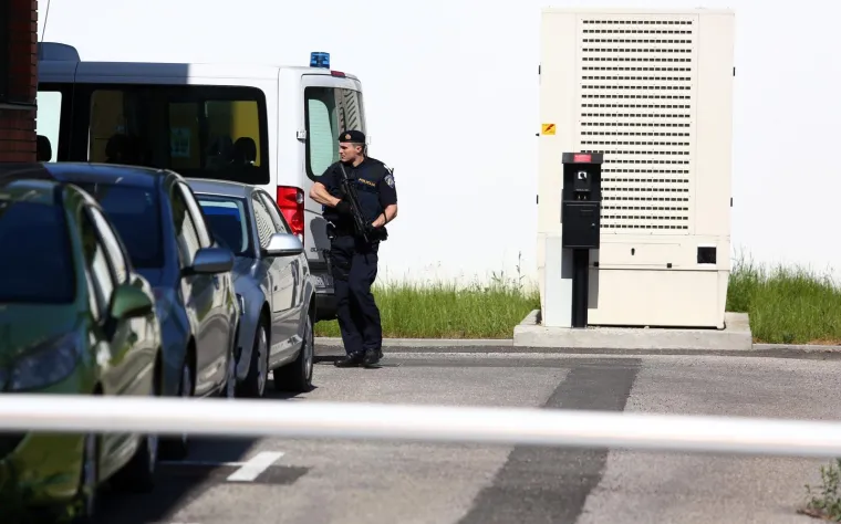 NEZAPAMĆENE MJERE OSIGURANJA NA SUDU U VELIKOJ GORICI: Policija s dugim cijevima prati navodnog Mossadovog agenta