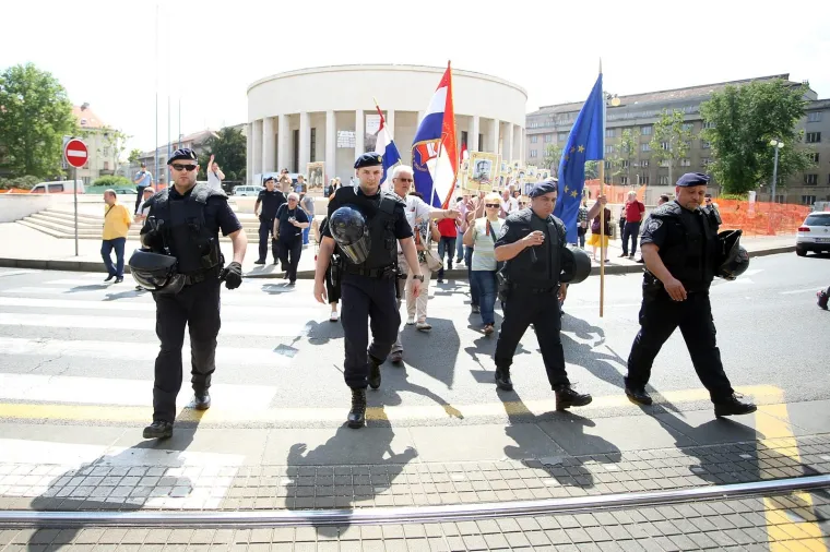MIMOHOD POSVEĆEN POBJEDI NAD FAŠIZMOM: U Zagrebu prvi put održan Besmrtni partizanski odred
