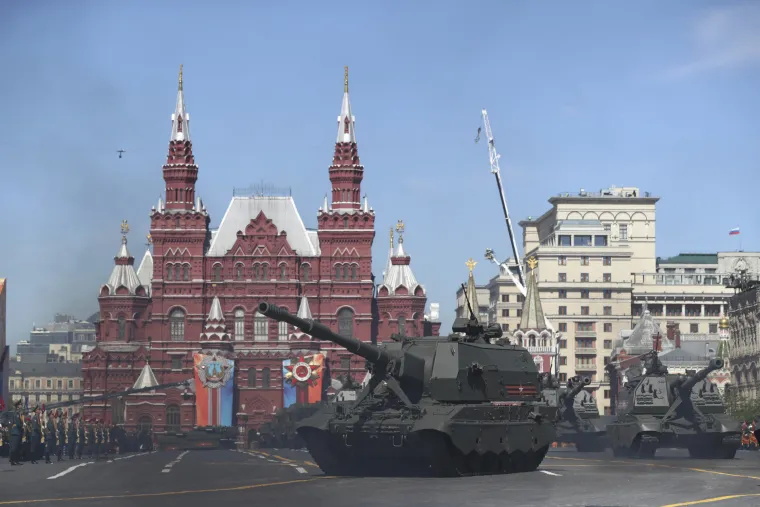 Rusi paradom obilježavaju pobjedu nad fa&scaron;izmom, stigao i Vučić