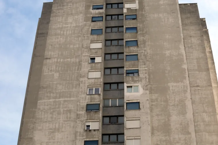 Riječki Spiderman: opasni romantični poduhvat ispao gramatički 'epic fail', ali valjda je bitna namjera