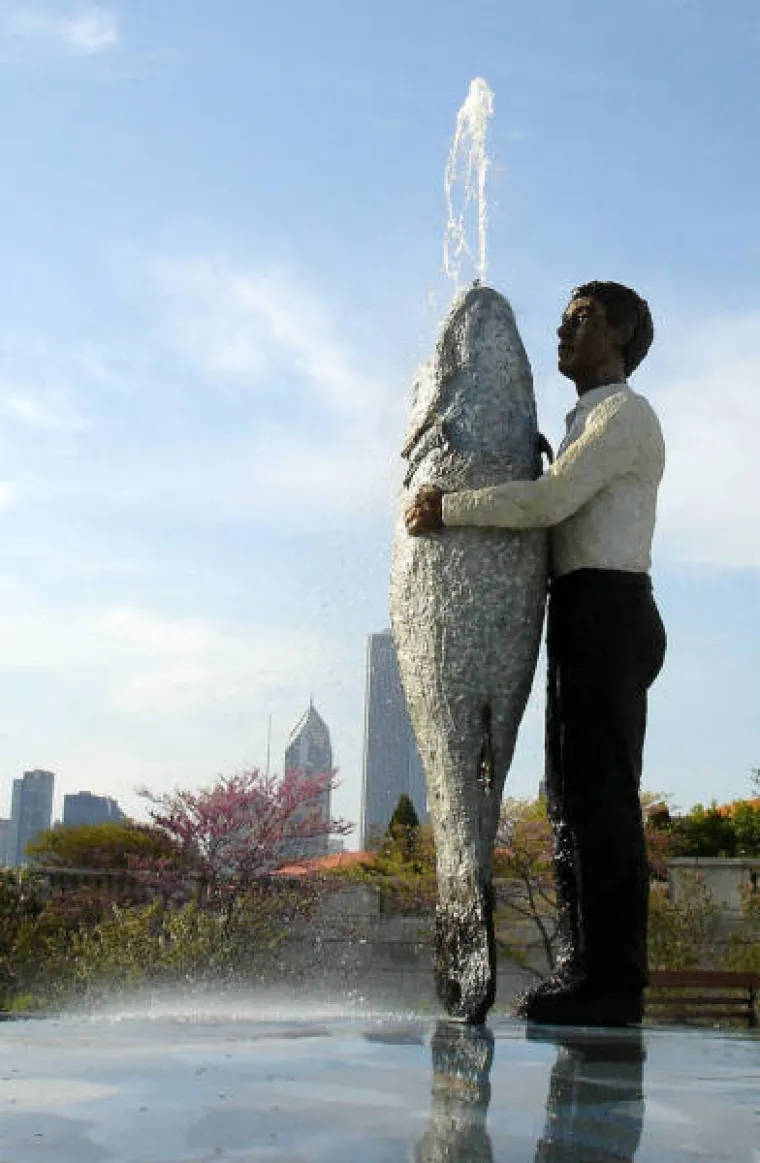 NEKE SKULPTURE KAO DA PROVOCIRAJU LJUDE DA SE SPRDAJU S NJIMA: Što je kipar točno htio reći?