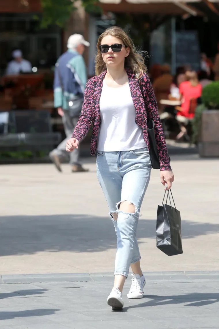 Street style: atraktivna moda na ulicama glavnog grada