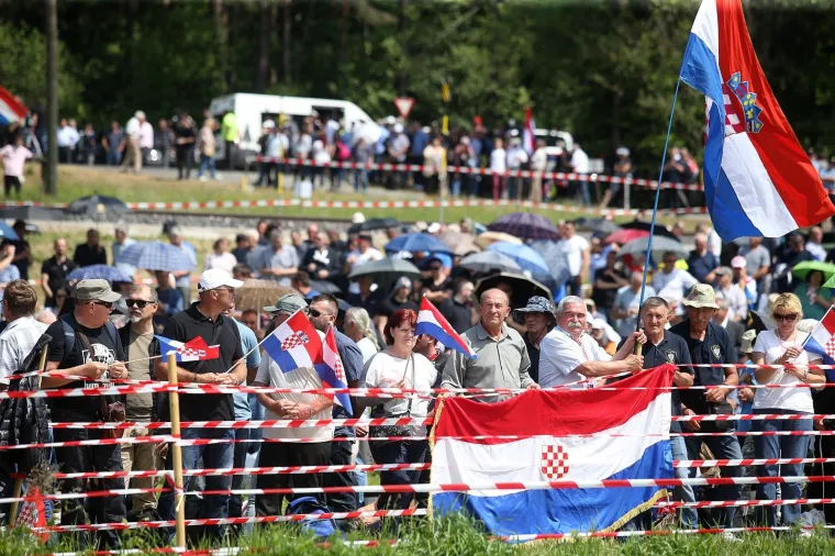POGLEDAJTE KAKO JE DANAS BILO U BLEIBURGU: Sredi&scaron;nja komemoracija žrtvama bleibur&scaron;ke tragedije i hrvatskog križnog puta