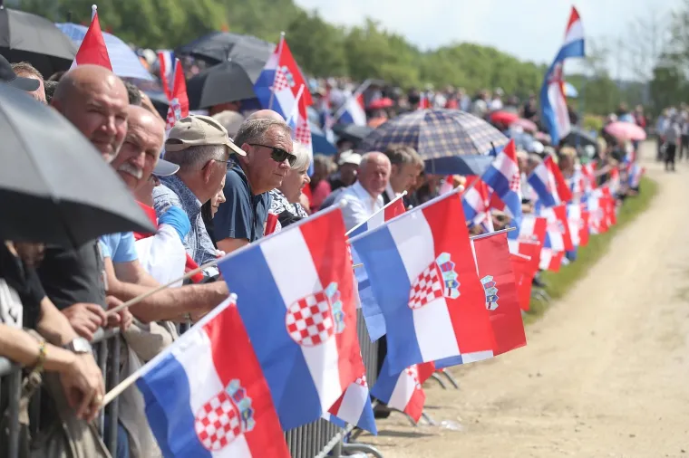 POGLEDAJTE KAKO JE DANAS BILO U BLEIBURGU: Sredi&scaron;nja komemoracija žrtvama bleibur&scaron;ke tragedije i hrvatskog križnog puta