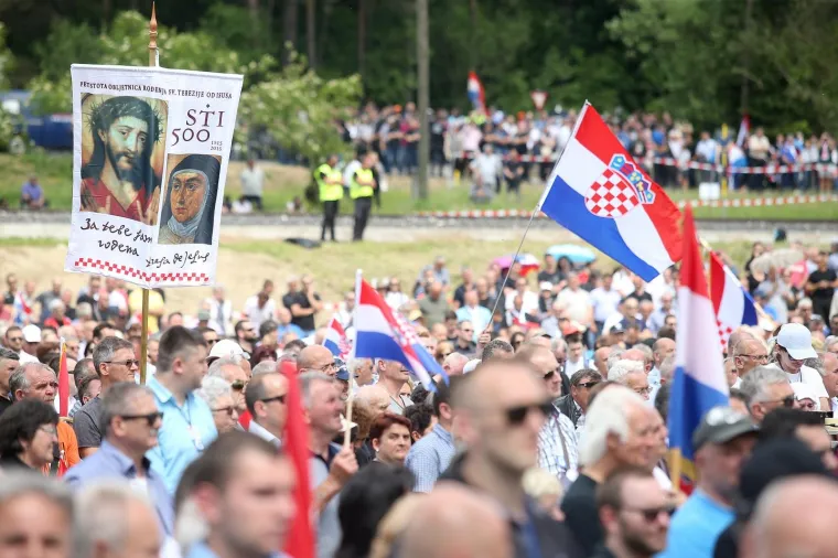 POGLEDAJTE KAKO JE DANAS BILO U BLEIBURGU: Sredi&scaron;nja komemoracija žrtvama bleibur&scaron;ke tragedije i hrvatskog križnog puta