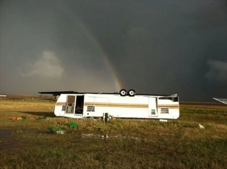 NEKI VOZAČI NEMAJU SREĆE, A NEKI PAMETI: Kako im je uopće uspjelo ovako izokrenuti i slupati automobile?