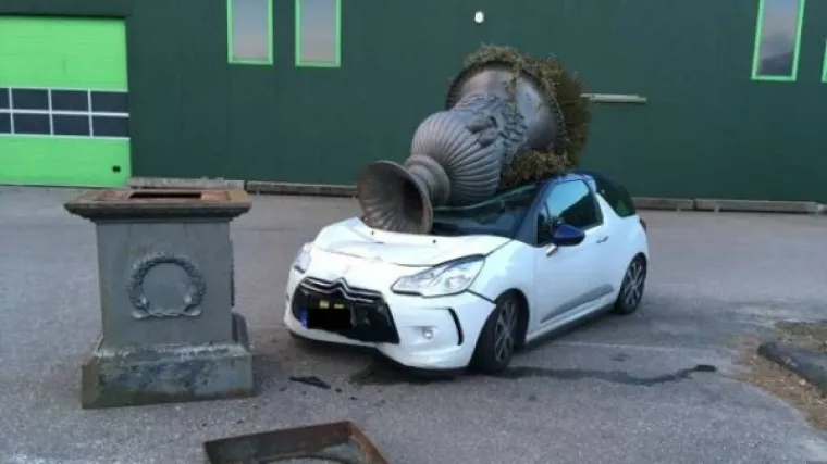 NEKI VOZAČI NEMAJU SREĆE, A NEKI PAMETI: Kako im je uopće uspjelo ovako izokrenuti i slupati automobile?