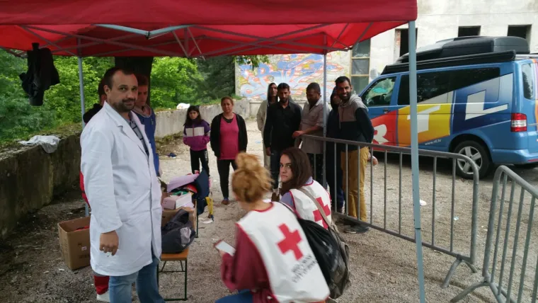 RTL u prihvatnom centru: novi val migranata preplavio BiH, a pojavila se i zarazna bolest