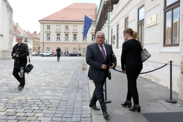 SASTANAK VLADAJUĆIH: Nakon ostavke Dalić koalicijski partneri pozvani u Banske dvore