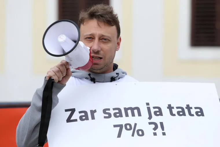 Udruga za ravnopravno roditeljstvo prosvjedom upozorila na neravnopravan položaj očeva